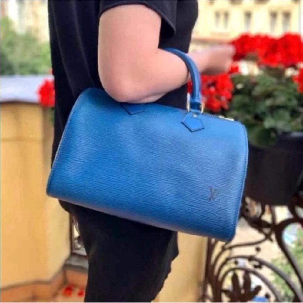 Authentic Louis Vuitton Speedy 25 bag blue Epi leather - Picture 3 of 16